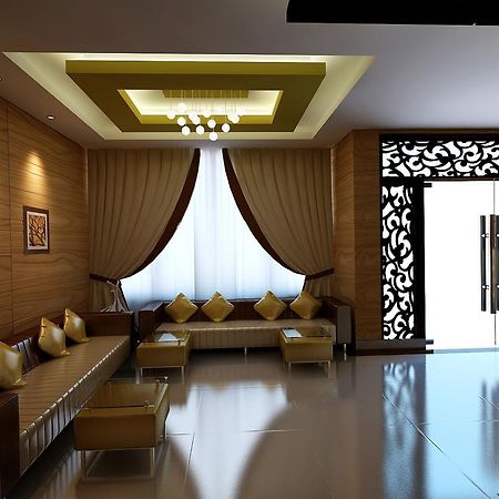 Fal Hotel L.L.C Дубай Екстериор снимка
