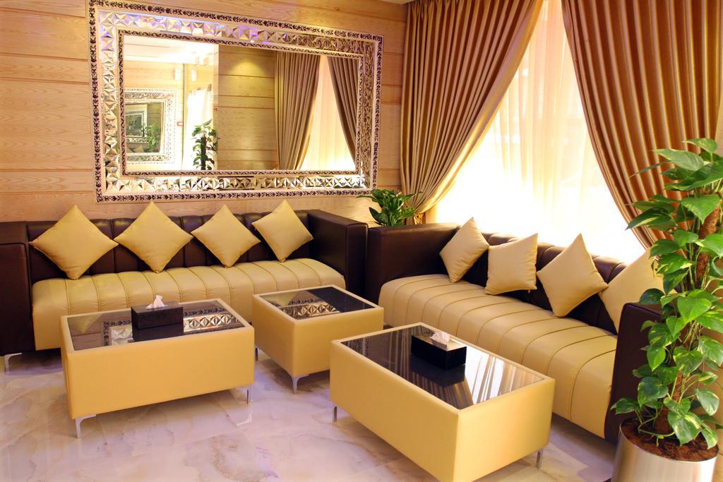Fal Hotel L.L.C Дубай Екстериор снимка