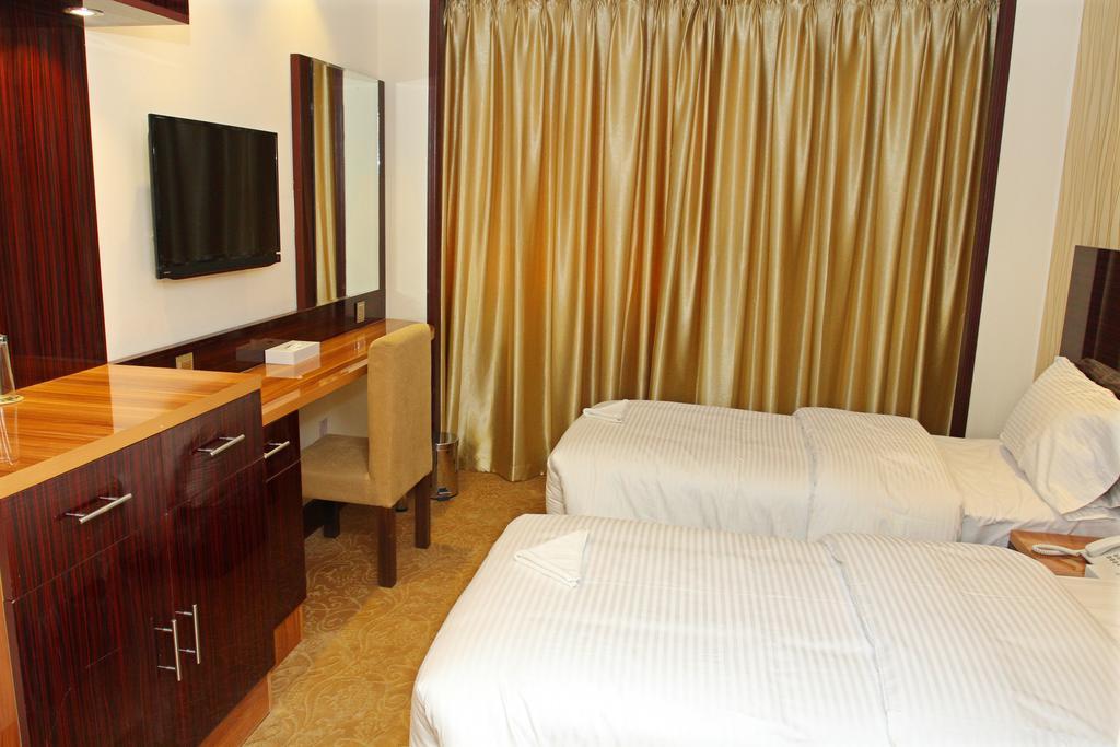 Fal Hotel L.L.C Дубай Стая снимка